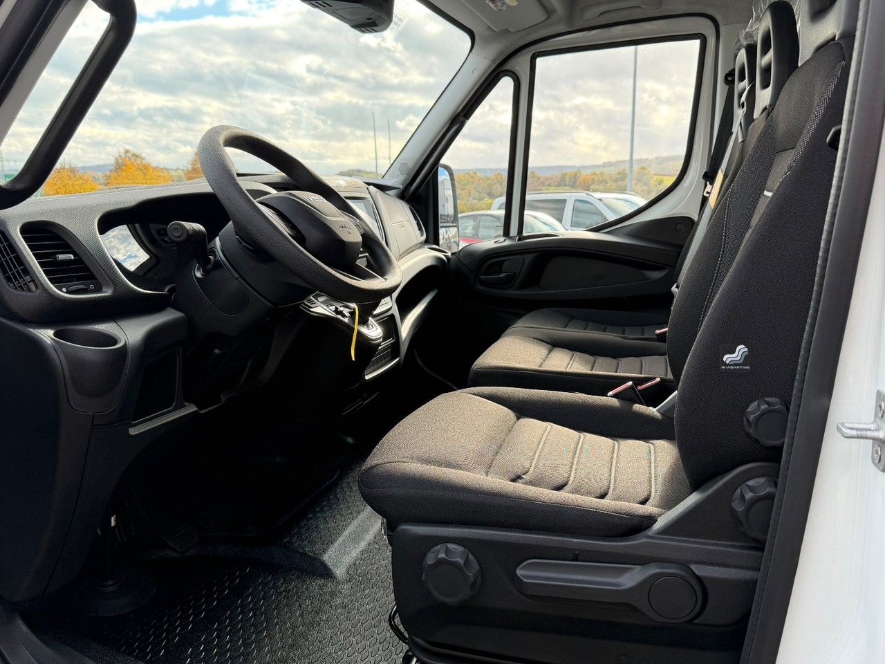 Furgoneta basculante Iveco Daily 35S14 A8*R3.450mm*Automatik*Kamera*3Sitze*: foto 10 Furgoneta basculante Iveco Daily 35S14 A8*R3.450mm*Automatik*Kamera*3Sitze*: foto 10