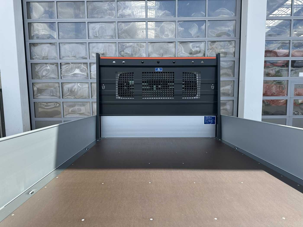 Furgoneta caja abierta Iveco Daily 35S16 H 3.0L *R3.750mm*AHK*Automatik* 2x: foto 6 Furgoneta caja abierta Iveco Daily 35S16 H 3.0L *R3.750mm*AHK*Automatik* 2x: foto 6