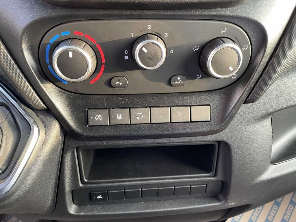 Furgoneta caja cerrada nuevo Iveco Daily 35S16H A8 Koffer *Automatik*LBW* 3x: foto 14