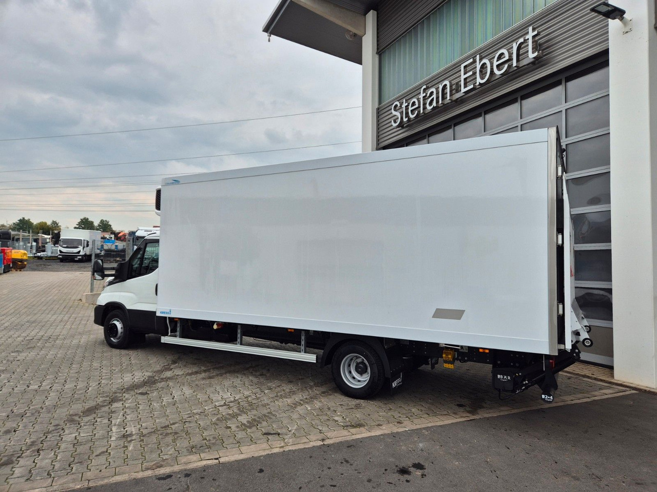Iveco Daily 70C18 A8 3.0L *R5.100mm*LBW*Luft*Automatik - Furgoneta frigorifica: foto 4 Iveco Daily 70C18 A8 3.0L *R5.100mm*LBW*Luft*Automatik - Furgoneta frigorifica: foto 4