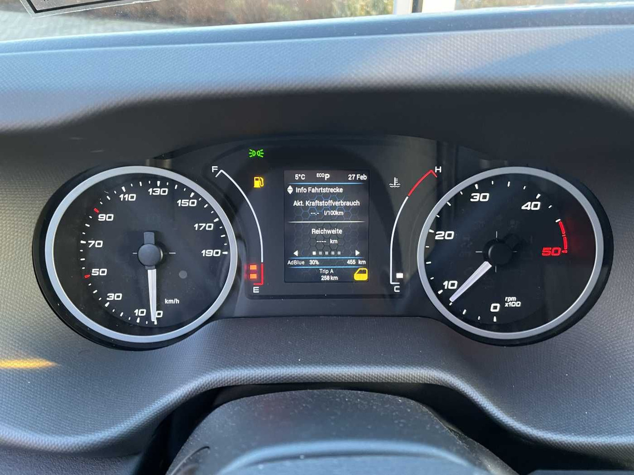 Leasing de Iveco Daily 70C18 HA8 *LBW*Schwenkwandkoffer* Iveco Daily 70C18 HA8 *LBW*Schwenkwandkoffer*: foto 14 Leasing de Iveco Daily 70C18 HA8 *LBW*Schwenkwandkoffer* Iveco Daily 70C18 HA8 *LBW*Schwenkwandkoffer*: foto 14