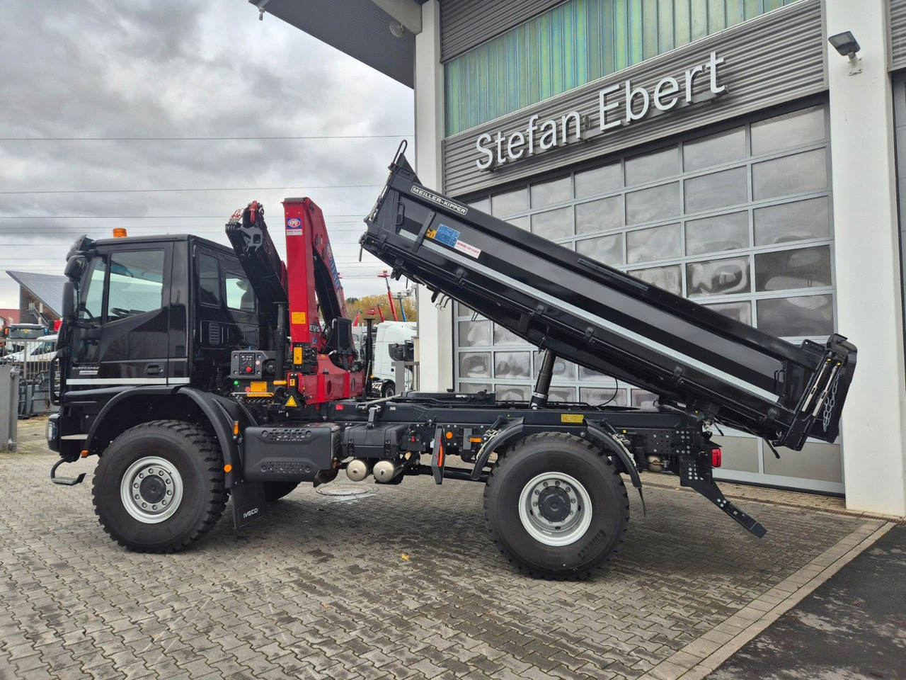 Camión volquete, Camión grúa Iveco Eurocargo ML150E32WS 4x4 Kran HMF 1130K Funk AHK: foto 36