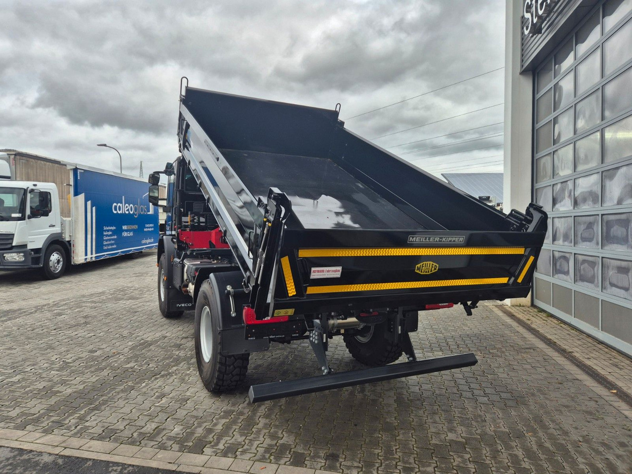 Camión volquete, Camión grúa Iveco Eurocargo ML150E32WS 4x4 Kran HMF 1130K Funk AHK: foto 37