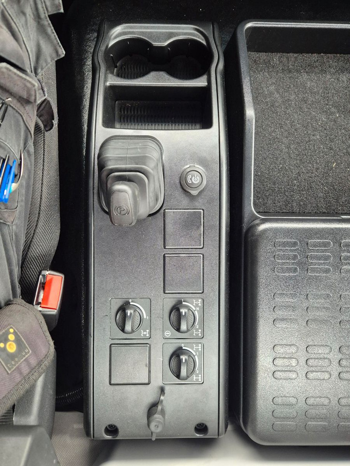 Camión volquete, Camión grúa Iveco Eurocargo ML150E32WS 4x4 Kran HMF 1130K Funk AHK: foto 29