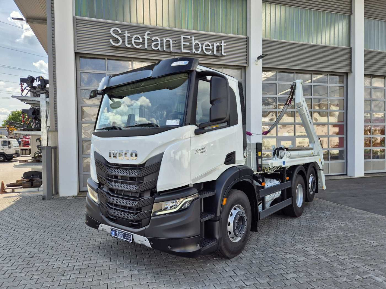 Iveco X-Way AD280X42Y/PS Meiller AK 16.T Funk Intarder - Camión volquete: foto 2 Iveco X-Way AD280X42Y/PS Meiller AK 16.T Funk Intarder - Camión volquete: foto 2