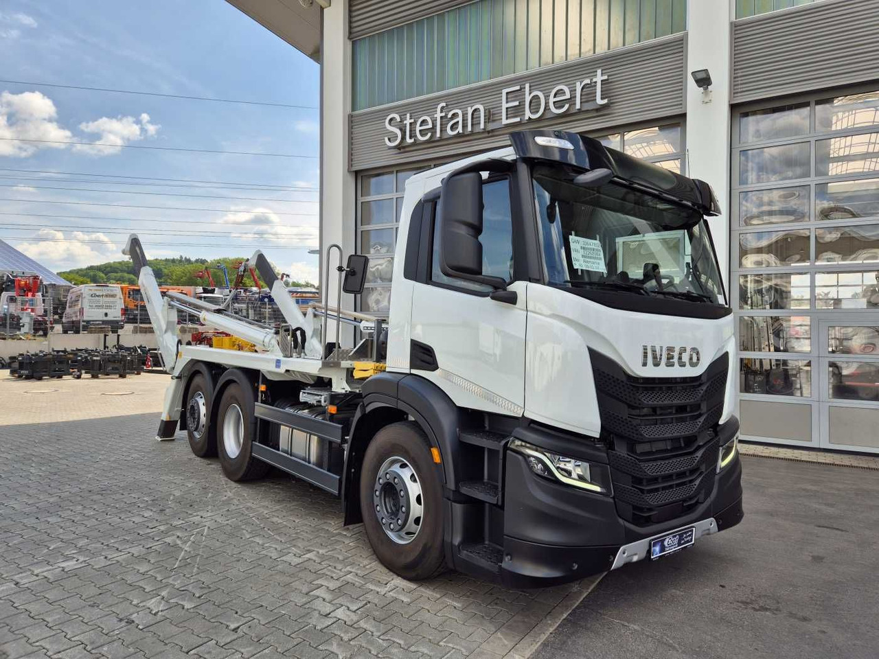 Iveco X-Way AD280X42Y/PS Meiller AK 16.T Funk Intarder - Camión volquete: foto 1 Iveco X-Way AD280X42Y/PS Meiller AK 16.T Funk Intarder - Camión volquete: foto 1