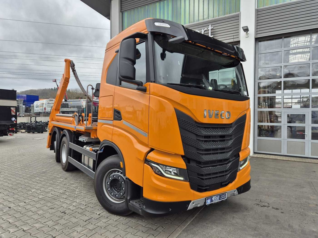 Iveco X-Way AS280X46Y/PS ON 6x2 MEILLER AK16 Intarder - Camión volquete: foto 2 Iveco X-Way AS280X46Y/PS ON 6x2 MEILLER AK16 Intarder - Camión volquete: foto 2