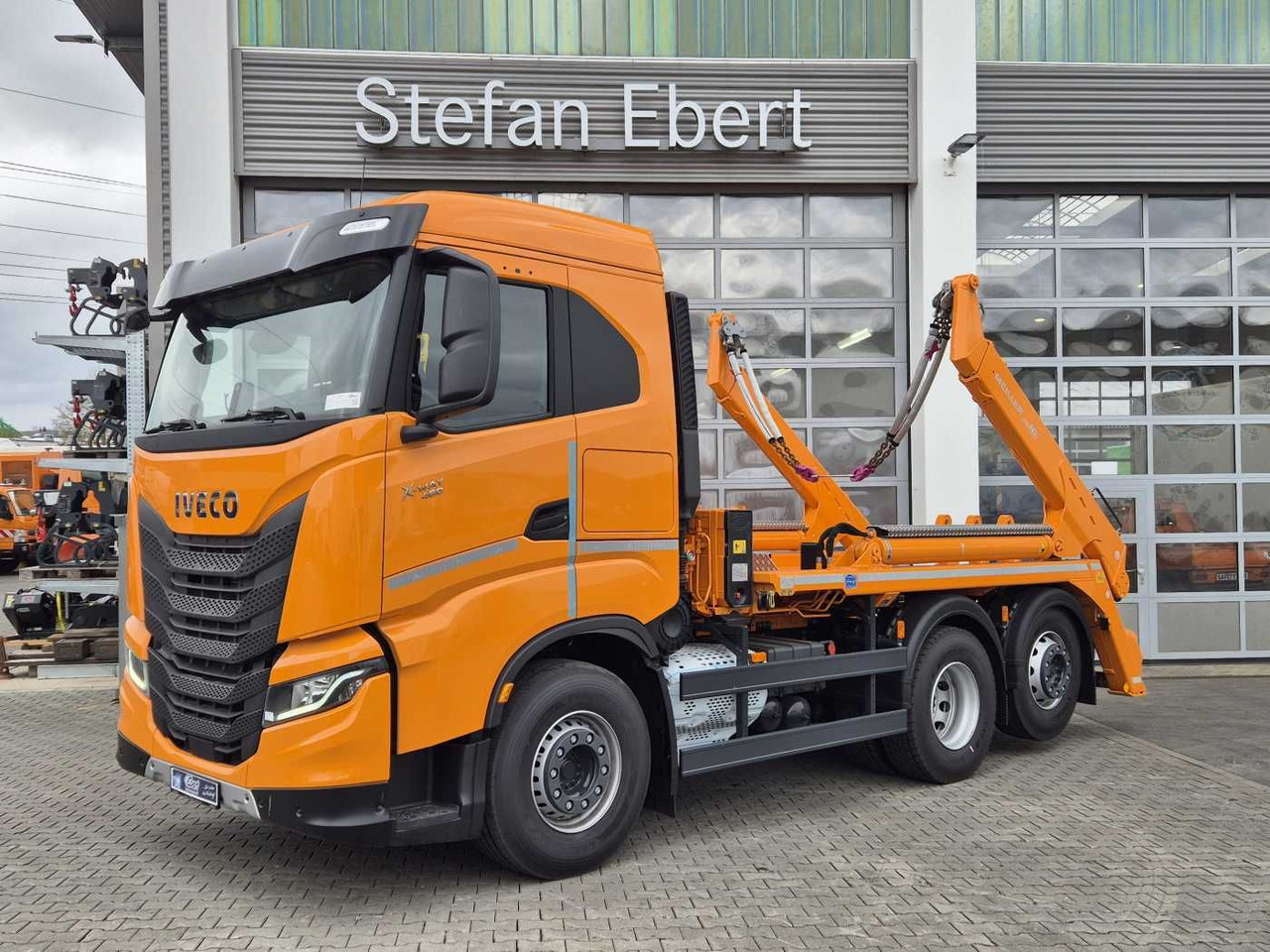 Iveco X-Way AS280X46Y/PS ON 6x2 MEILLER AK16 Intarder - Camión volquete: foto 3 Iveco X-Way AS280X46Y/PS ON 6x2 MEILLER AK16 Intarder - Camión volquete: foto 3