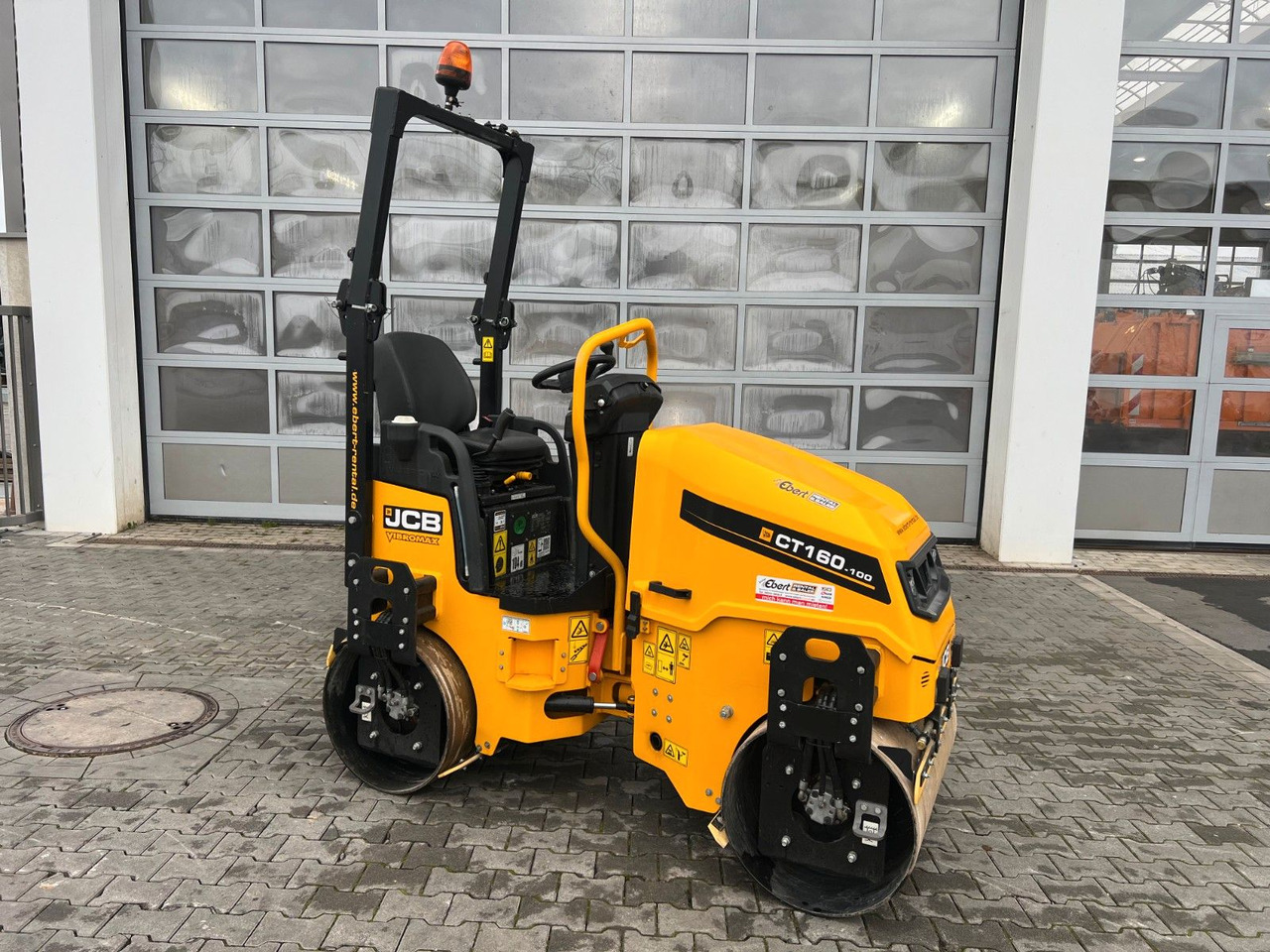 JCB CT 160-100 / 2025 / Wasser DEMO - Apisonadora de asfalto: foto 2 JCB CT 160-100 / 2025 / Wasser DEMO - Apisonadora de asfalto: foto 2