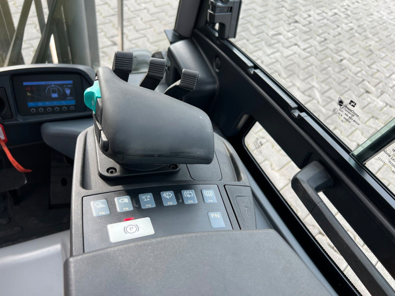 Leasing de Jungheinrich EFG 215 / Triplex: 4.25m! / SS / 4.029h Jungheinrich EFG 215 / Triplex: 4.25m! / SS / 4.029h: foto 14 Leasing de Jungheinrich EFG 215 / Triplex: 4.25m! / SS / 4.029h Jungheinrich EFG 215 / Triplex: 4.25m! / SS / 4.029h: foto 14