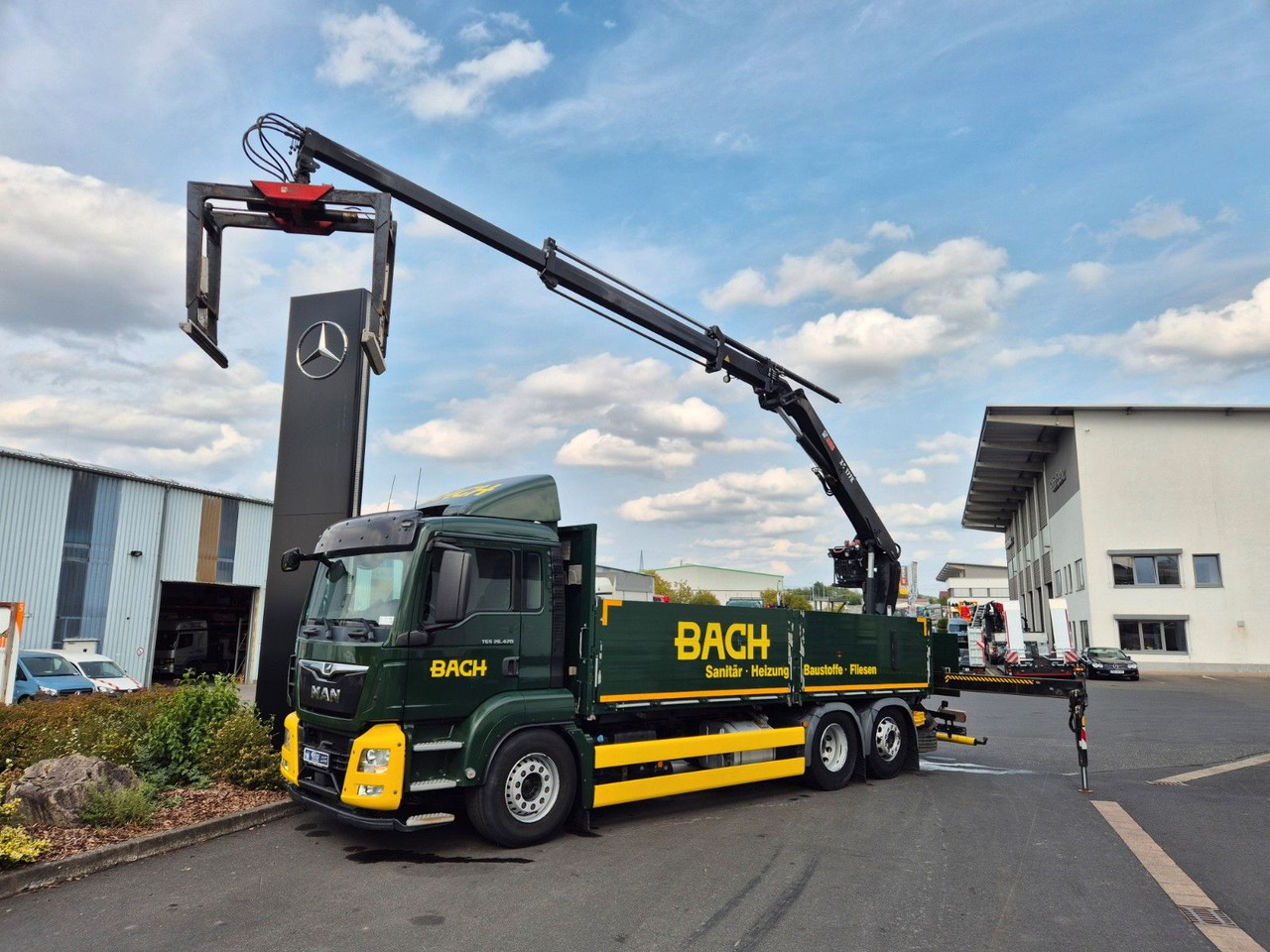 MAN TGS 26.420 6x2-4 LL Hiab 177K PRO 2 Stück - Camión caja abierta, Camión grúa: foto 1 MAN TGS 26.420 6x2-4 LL Hiab 177K PRO 2 Stück - Camión caja abierta, Camión grúa: foto 1