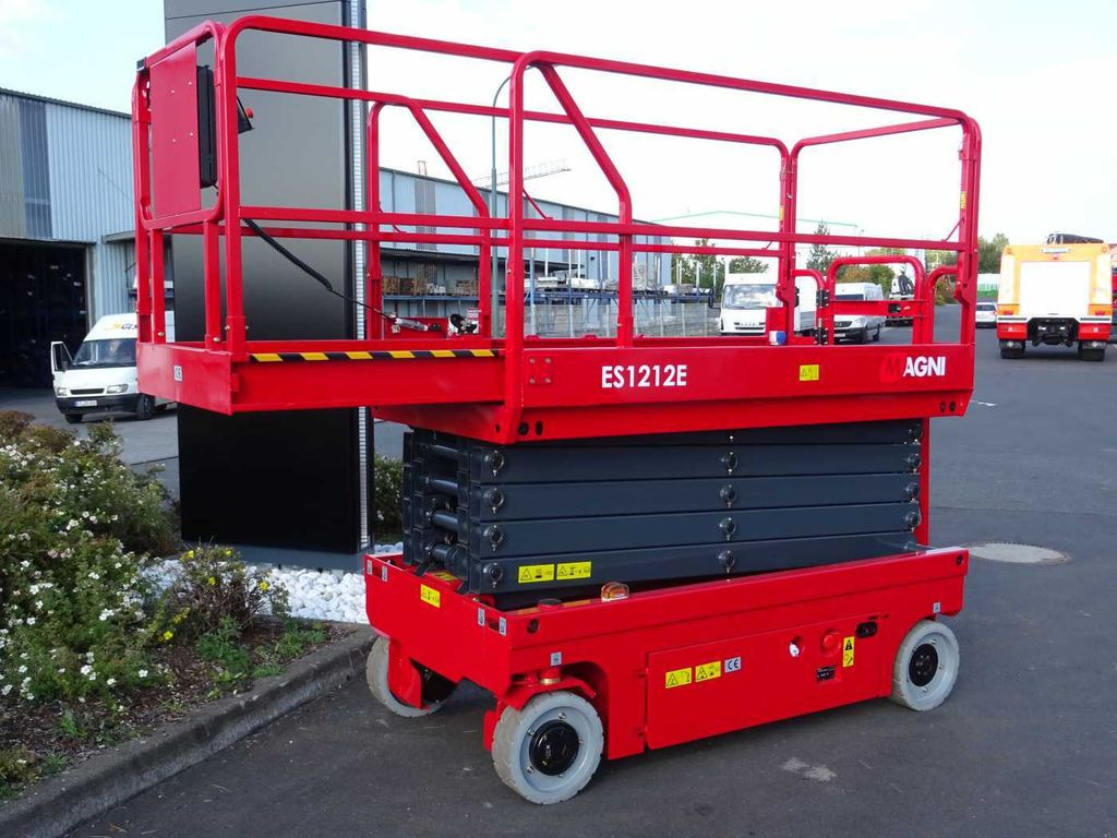 Magni ES1212E Scherenbühne // 12m Arbeitshöhe Magni ES1212E Scherenbühne // 12m Arbeitshöhe - Plataforma de tijeras: foto 2 Magni ES1212E Scherenbühne // 12m Arbeitshöhe Magni ES1212E Scherenbühne // 12m Arbeitshöhe - Plataforma de tijeras: foto 2