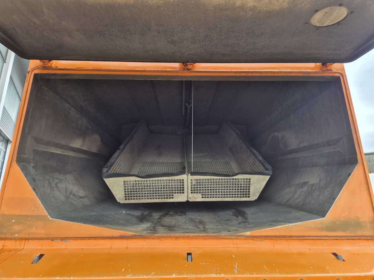 Leasing de Mercedes-Benz Actros 2032 A 4x4 Bucher STKF 9500 Airport 30x Mercedes-Benz Actros 2032 A 4x4 Bucher STKF 9500 Airport 30x: foto 8 Leasing de Mercedes-Benz Actros 2032 A 4x4 Bucher STKF 9500 Airport 30x Mercedes-Benz Actros 2032 A 4x4 Bucher STKF 9500 Airport 30x: foto 8