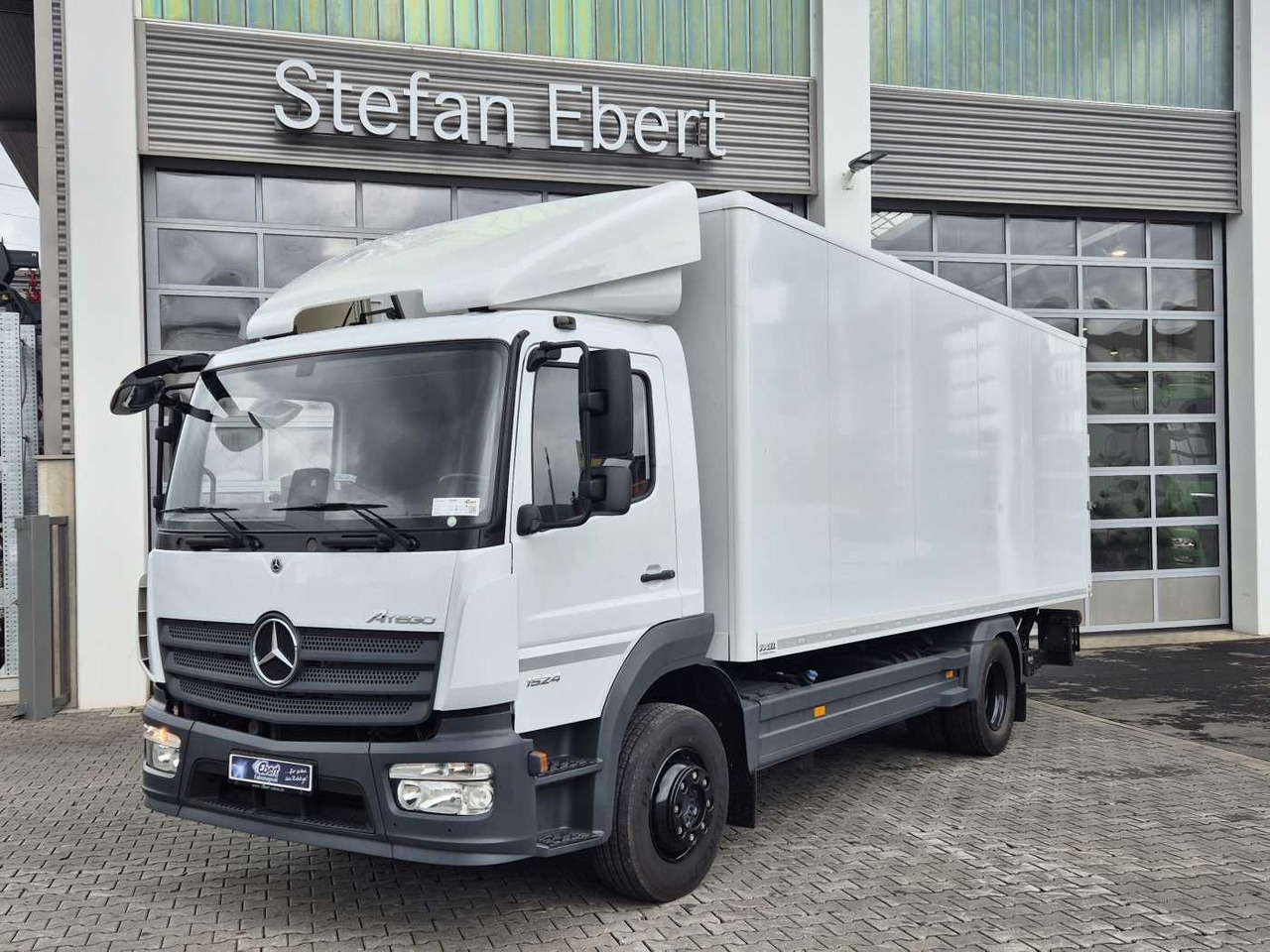 Mercedes-Benz Atego 1524 L LBW 1.500kg Klima Standheizung - Camión caja cerrada: foto 3 Mercedes-Benz Atego 1524 L LBW 1.500kg Klima Standheizung - Camión caja cerrada: foto 3
