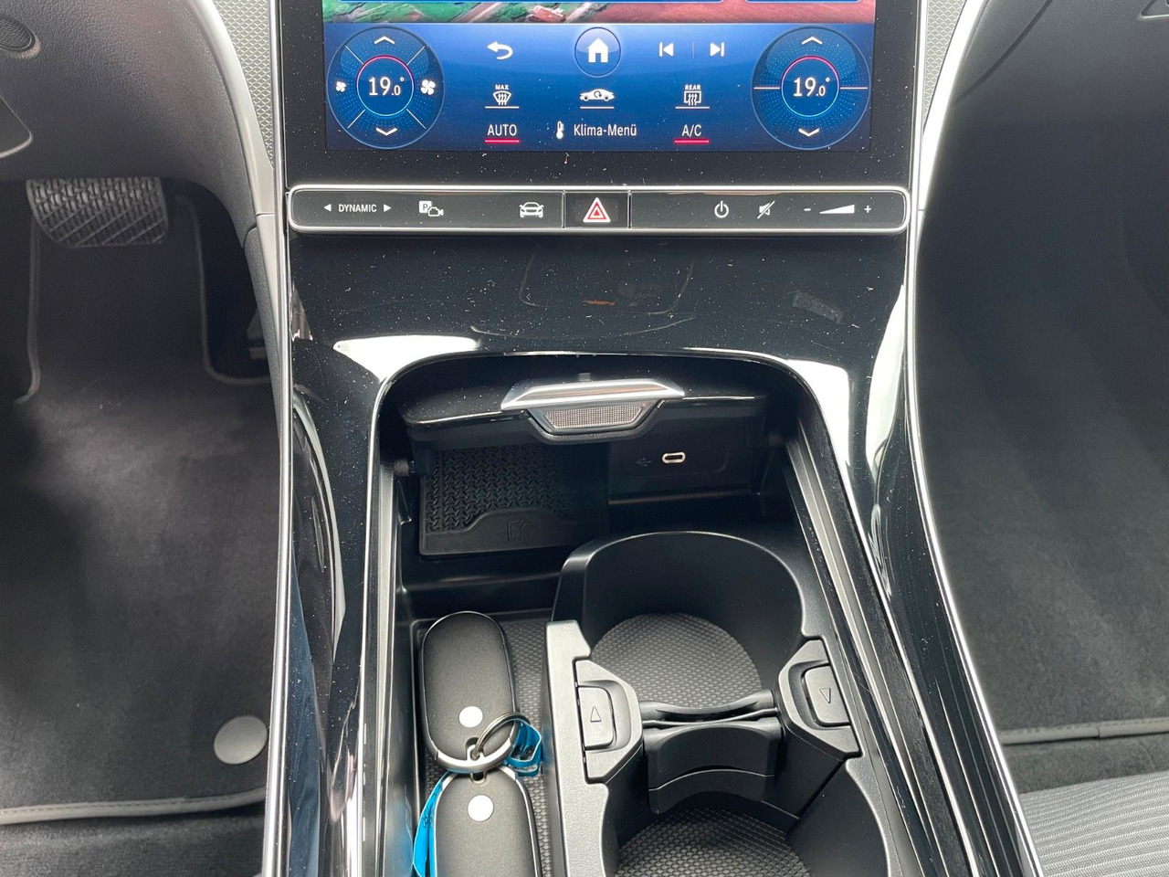 Leasing de Mercedes-Benz C 180 AVANTGARDE R-Kamera+AHK+TOTW+Ambiente Mercedes-Benz C 180 AVANTGARDE R-Kamera+AHK+TOTW+Ambiente: foto 22 Leasing de Mercedes-Benz C 180 AVANTGARDE R-Kamera+AHK+TOTW+Ambiente Mercedes-Benz C 180 AVANTGARDE R-Kamera+AHK+TOTW+Ambiente: foto 22