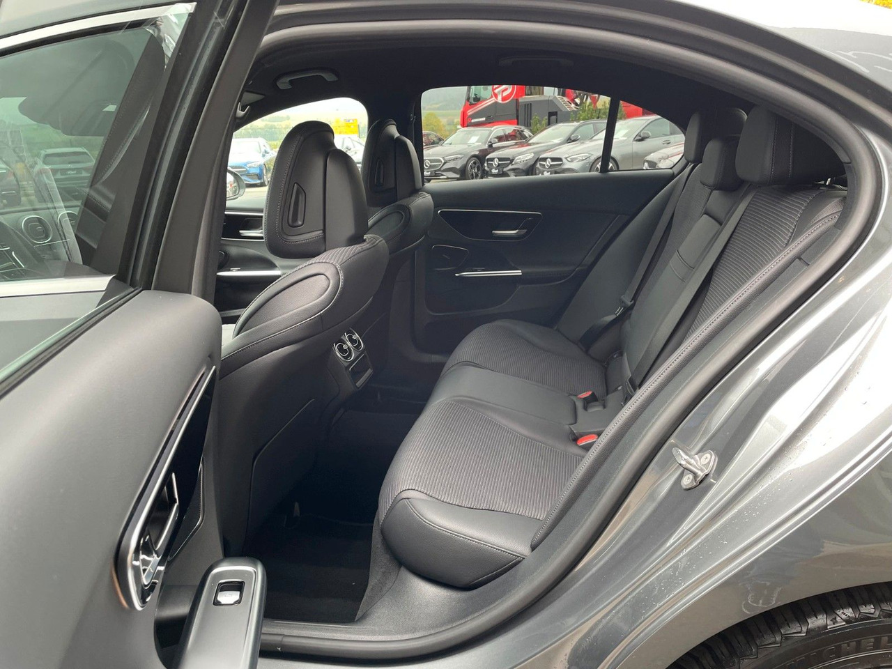 Leasing de Mercedes-Benz C 180 AVANTGARDE R-Kamera+AHK+TOTW+Ambiente Mercedes-Benz C 180 AVANTGARDE R-Kamera+AHK+TOTW+Ambiente: foto 9 Leasing de Mercedes-Benz C 180 AVANTGARDE R-Kamera+AHK+TOTW+Ambiente Mercedes-Benz C 180 AVANTGARDE R-Kamera+AHK+TOTW+Ambiente: foto 9