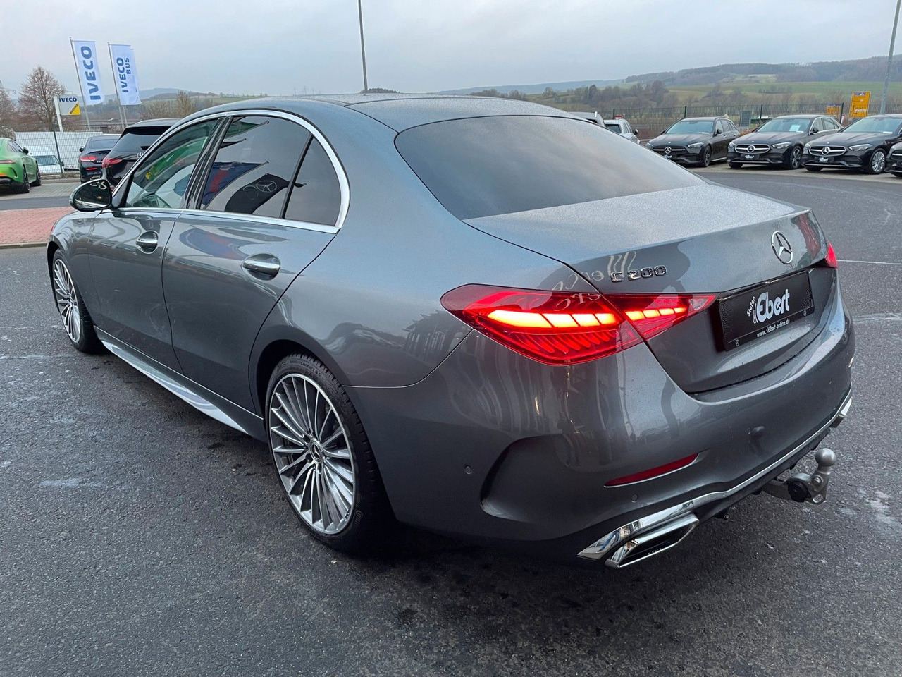 Mercedes-Benz C 200 AMG AHK+Memory+R-Kamera+Distr+Ambiente+Key - Sedan: foto 3 Mercedes-Benz C 200 AMG AHK+Memory+R-Kamera+Distr+Ambiente+Key - Sedan: foto 3