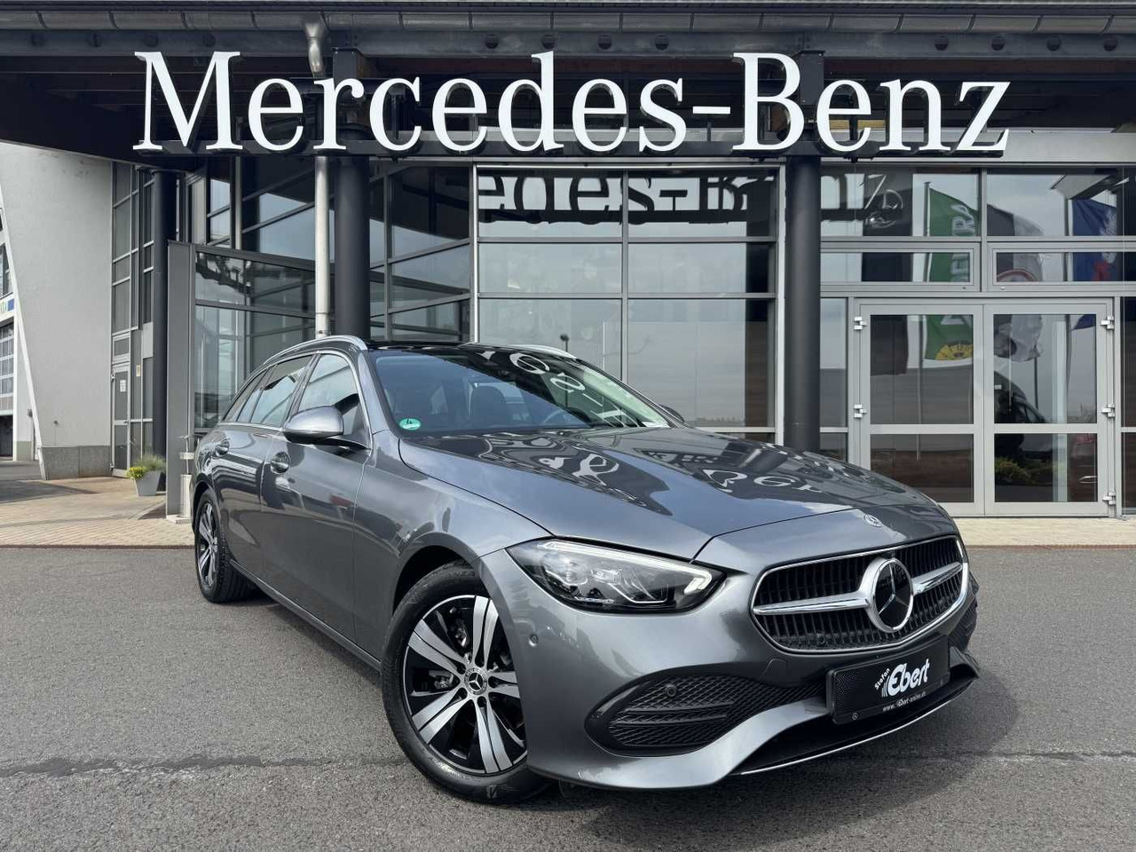 Mercedes-Benz C 220 d T 4M Pano+AHK+Distr+STDH+360+HUD - Coche: foto 1 Mercedes-Benz C 220 d T 4M Pano+AHK+Distr+STDH+360+HUD - Coche: foto 1