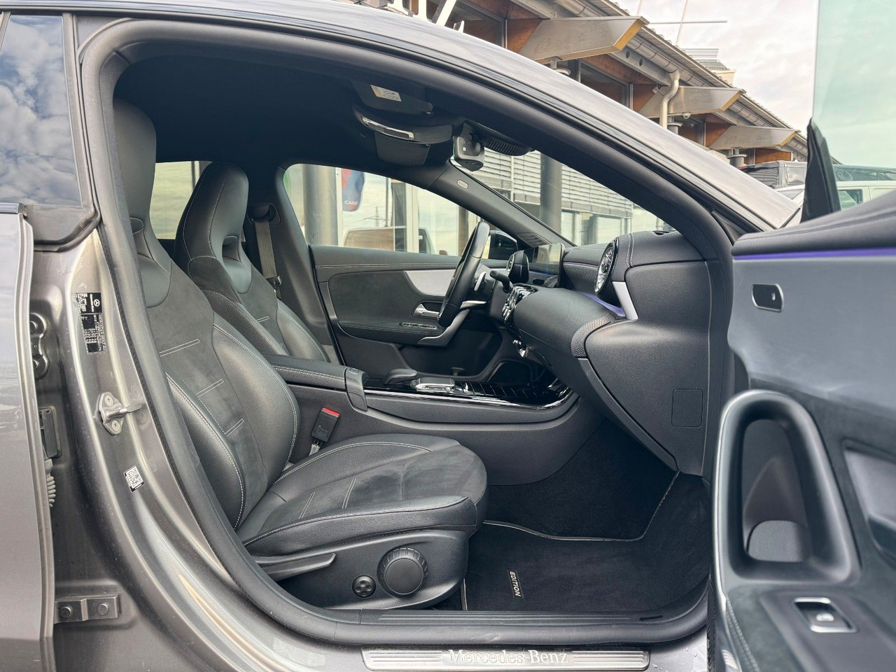 Leasing de  Mercedes-Benz CLA 200d SB Edition+AMG+AHK+MultiBeam+Ambiente Mercedes-Benz CLA 200d SB Edition+AMG+AHK+MultiBeam+Ambiente: foto 6