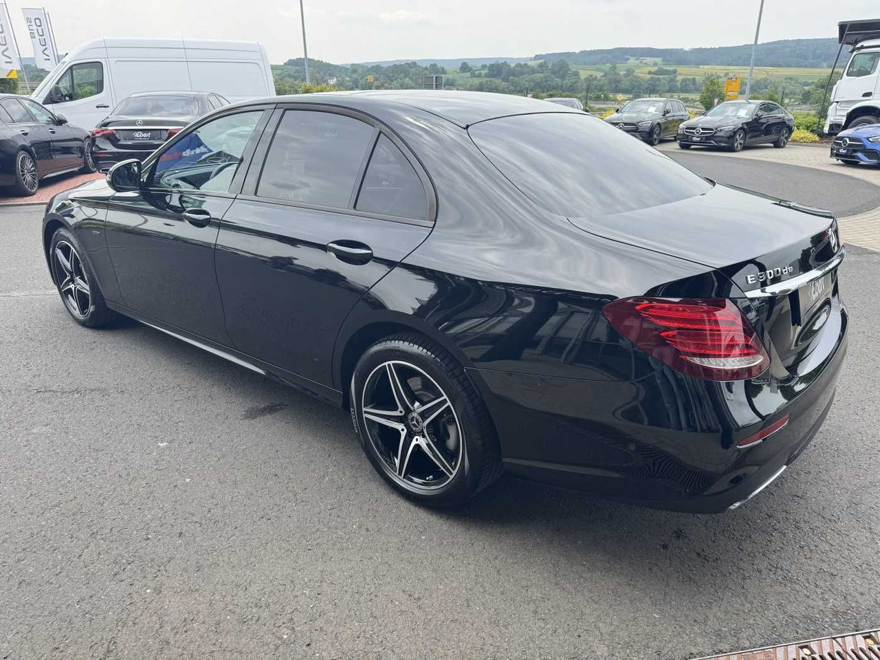 Mercedes-Benz E 300de 9G AMG+Pano+Memory+Ambiente+ RFK+Night - Sedan: foto 3 Mercedes-Benz E 300de 9G AMG+Pano+Memory+Ambiente+ RFK+Night - Sedan: foto 3