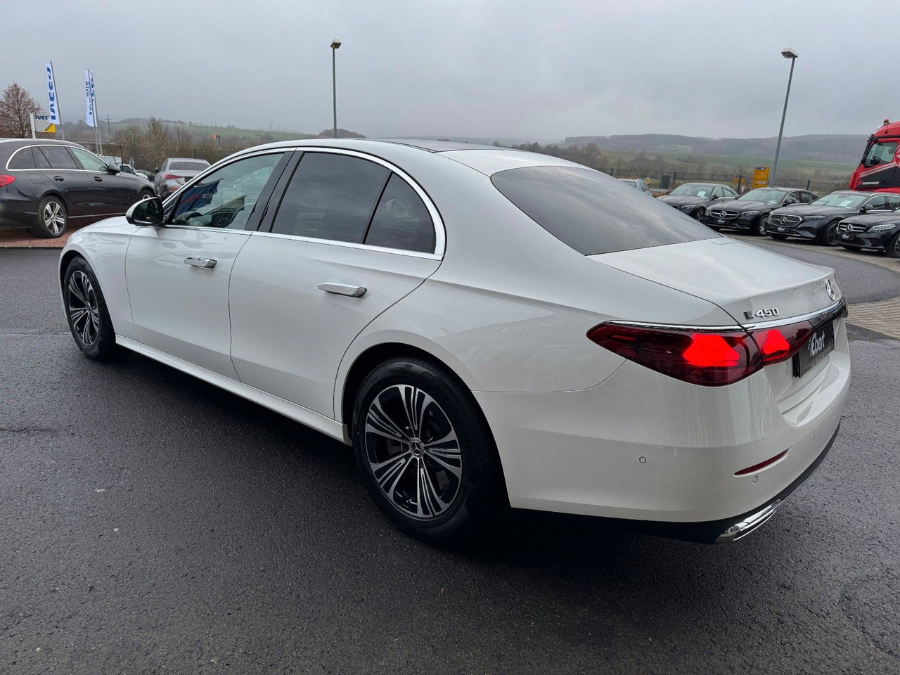 Mercedes-Benz E 450 4M Avantgarde+Pano+DistrPro+Digital+360 - Sedan: foto 4 Mercedes-Benz E 450 4M Avantgarde+Pano+DistrPro+Digital+360 - Sedan: foto 4