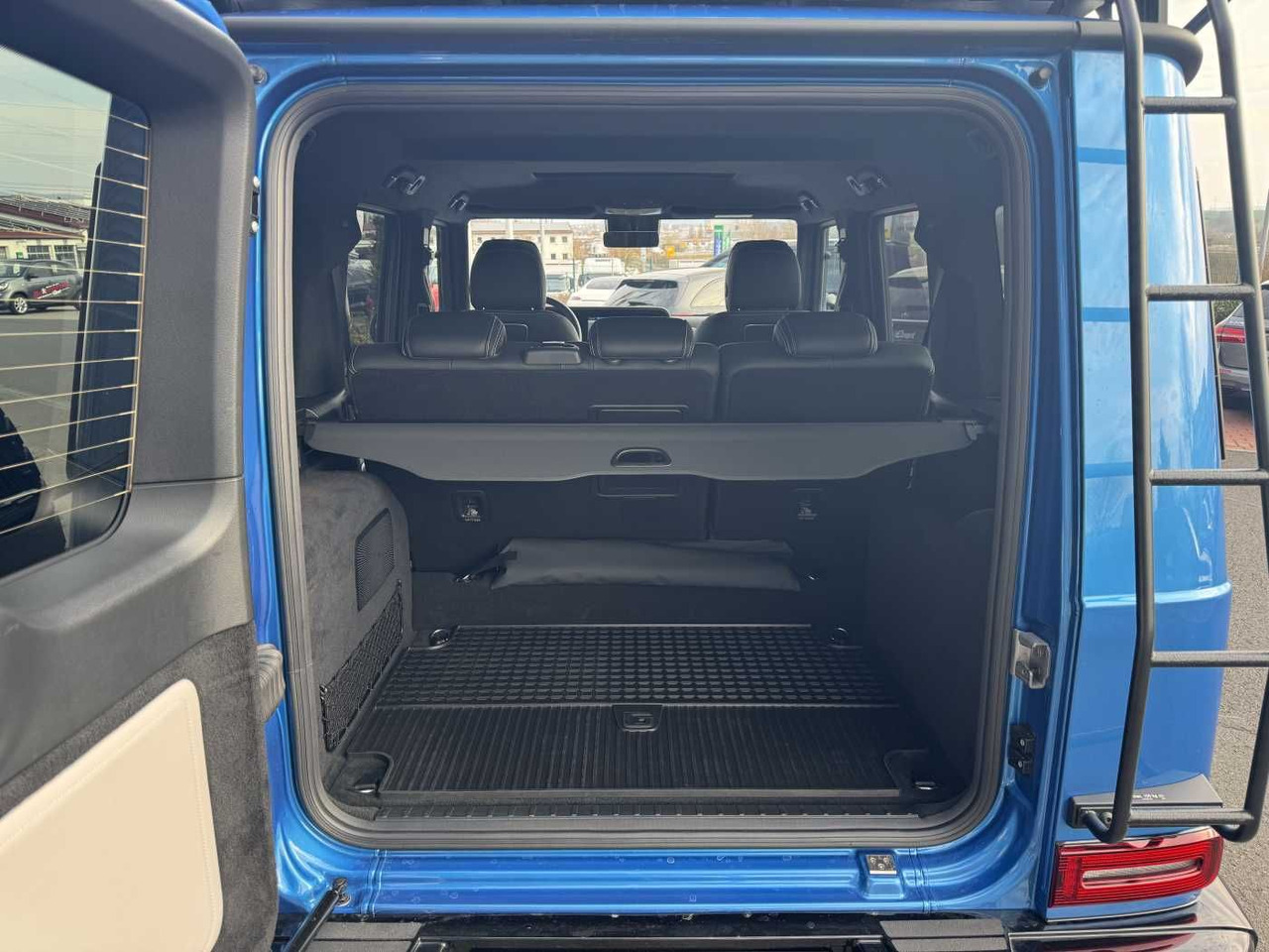 SUV/ Todoterreno nuevo Mercedes-Benz G 500 PROFESSIONAL+DACH+BURM3D+AHK +StHz+360°+Sp: foto 8 SUV/ Todoterreno nuevo Mercedes-Benz G 500 PROFESSIONAL+DACH+BURM3D+AHK +StHz+360°+Sp: foto 8