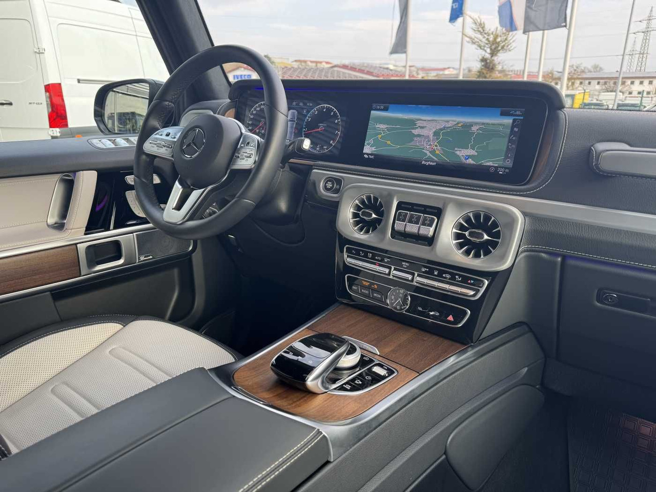 SUV/ Todoterreno nuevo Mercedes-Benz G 500 PROFESSIONAL+DACH+BURM3D+AHK +StHz+360°+Sp: foto 13 SUV/ Todoterreno nuevo Mercedes-Benz G 500 PROFESSIONAL+DACH+BURM3D+AHK +StHz+360°+Sp: foto 13