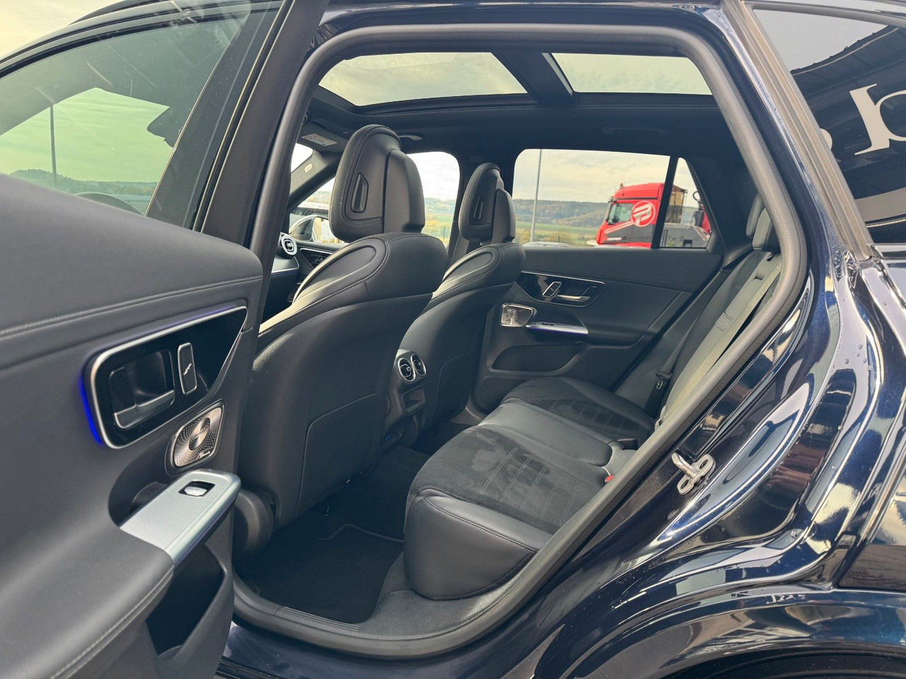 SUV/ Todoterreno Mercedes-Benz GLC 300 4M+AMG+Pano+Burm+360+Memory: foto 10