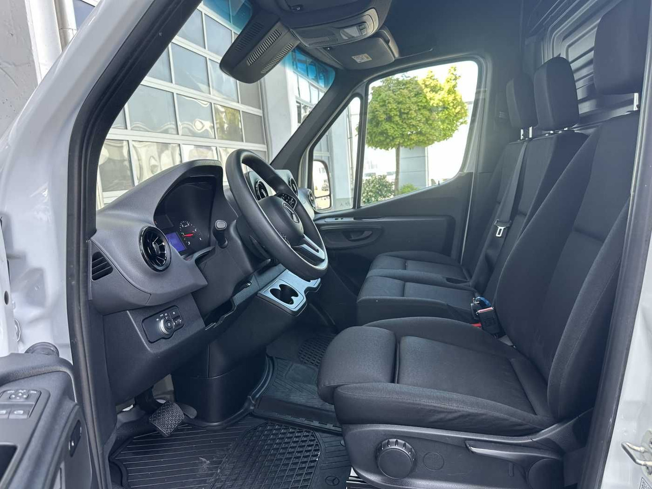 Furgón Mercedes-Benz Sprinter 315 CDI 4325 9G AHK Klima 360 Standheiz: foto 9