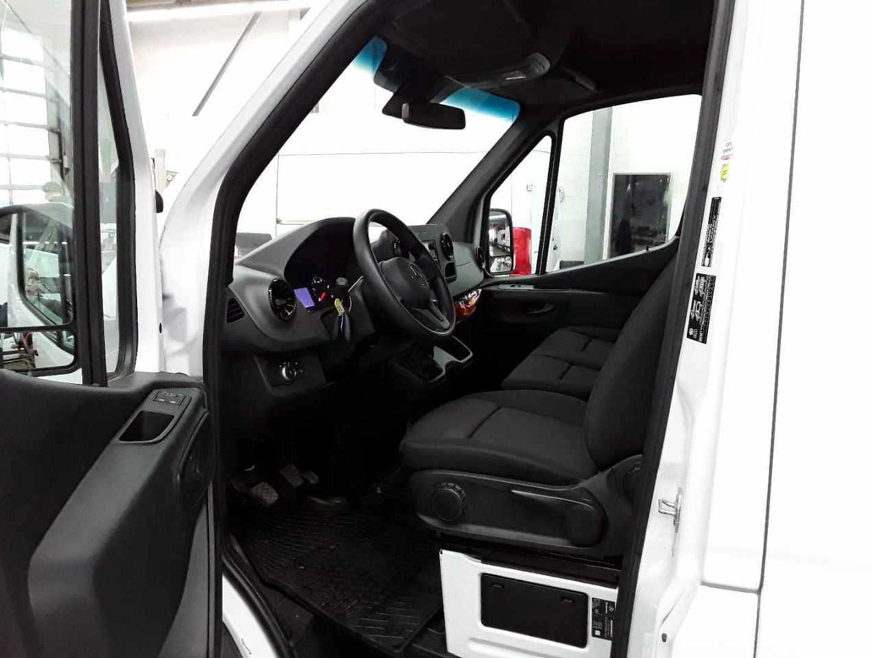 Mercedes-Benz Sprinter 315 CDI DoKa/Mixto AHK3,5t Klima Kamera - Furgoneta de pasajeros, Furgoneta combi: foto 5 Mercedes-Benz Sprinter 315 CDI DoKa/Mixto AHK3,5t Klima Kamera - Furgoneta de pasajeros, Furgoneta combi: foto 5