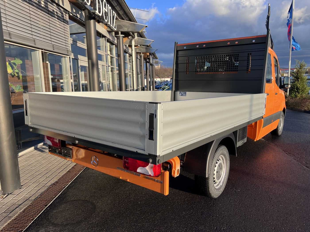 Mercedes-Benz Sprinter 317 CDI DoKa 4325 Klima MBUX Stdheiz - Furgoneta con lona, Furgoneta combi: foto 4 Mercedes-Benz Sprinter 317 CDI DoKa 4325 Klima MBUX Stdheiz - Furgoneta con lona, Furgoneta combi: foto 4