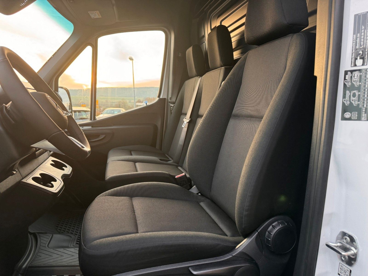 Furgón Mercedes-Benz Sprinter 319 CDI 4325 Klima Kamera AHK LED: foto 9