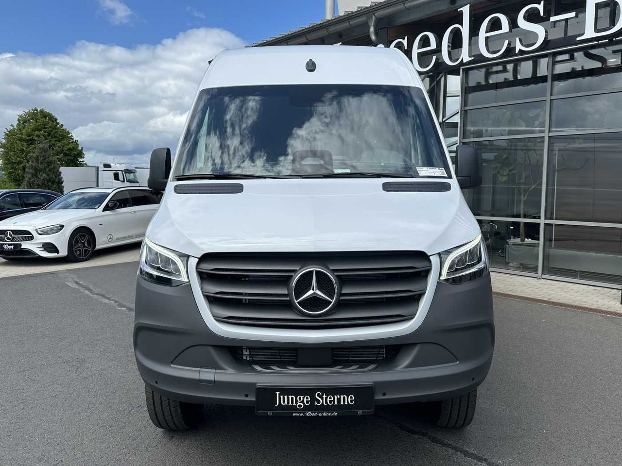 Mercedes-Benz Sprinter 319 CDI 4x4 4325 Kamera LED SHZ MBUX - Furgón: foto 2 Mercedes-Benz Sprinter 319 CDI 4x4 4325 Kamera LED SHZ MBUX - Furgón: foto 2