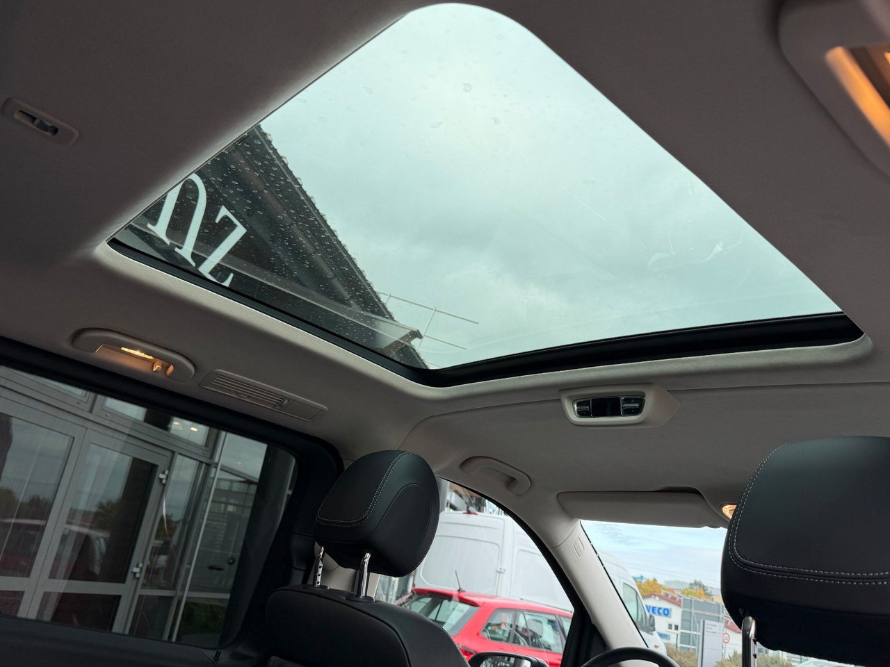 Leasing de  Mercedes-Benz V 300 d 4MATIC EXCLUSIVE Luxus-Sitze AHK2,5to Mercedes-Benz V 300 d 4MATIC EXCLUSIVE Luxus-Sitze AHK2,5to: foto 14