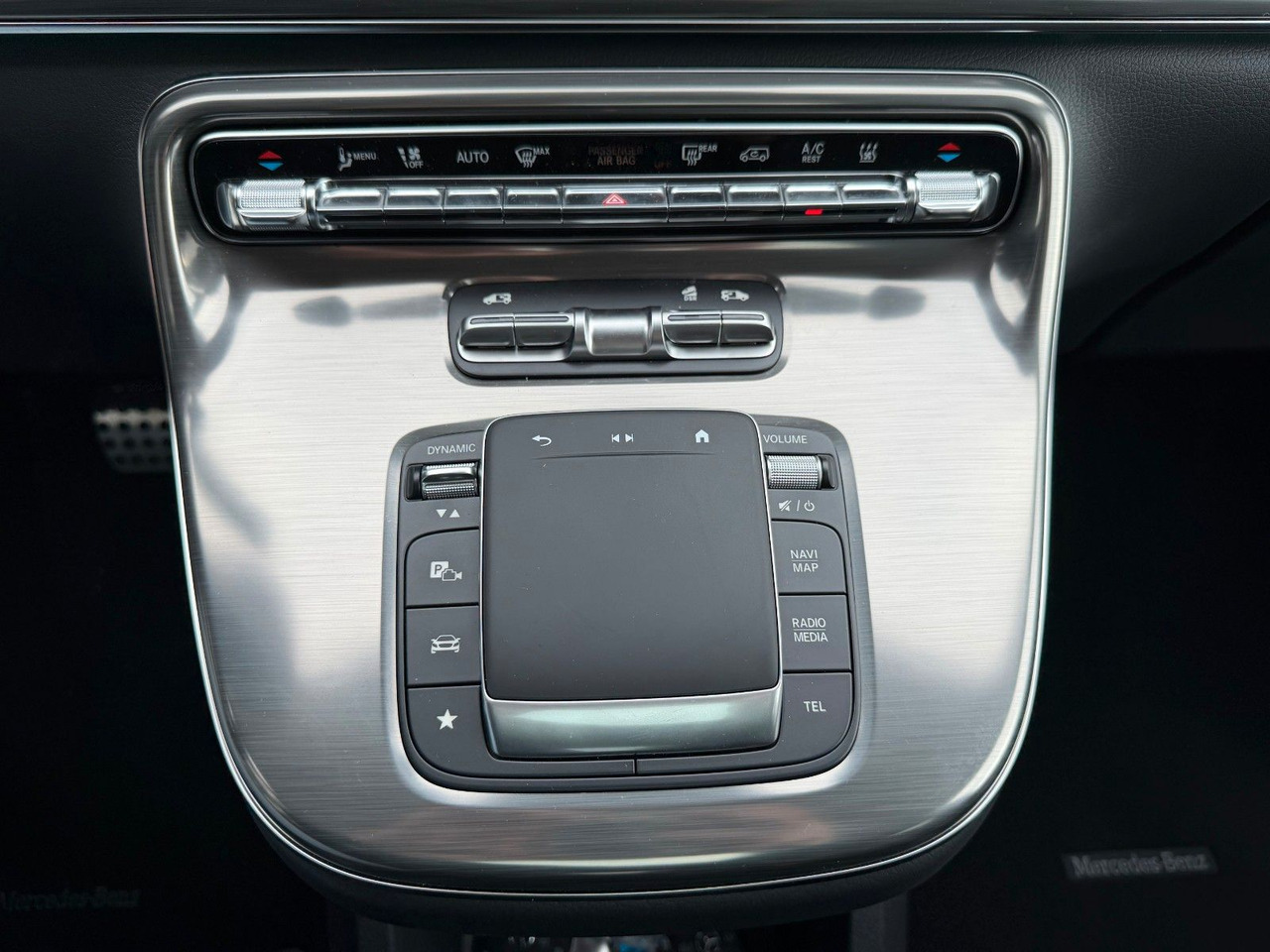 Leasing de  Mercedes-Benz V 300 d 4MATIC EXCLUSIVE Luxus-Sitze AHK2,5to Mercedes-Benz V 300 d 4MATIC EXCLUSIVE Luxus-Sitze AHK2,5to: foto 26