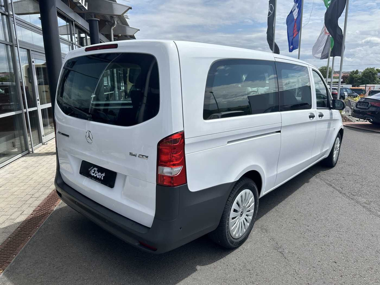 Mercedes-Benz Vito 114 CDI Tourer 9G Klima Audio40 Extralang - Furgoneta de pasajeros: foto 4 Mercedes-Benz Vito 114 CDI Tourer 9G Klima Audio40 Extralang - Furgoneta de pasajeros: foto 4