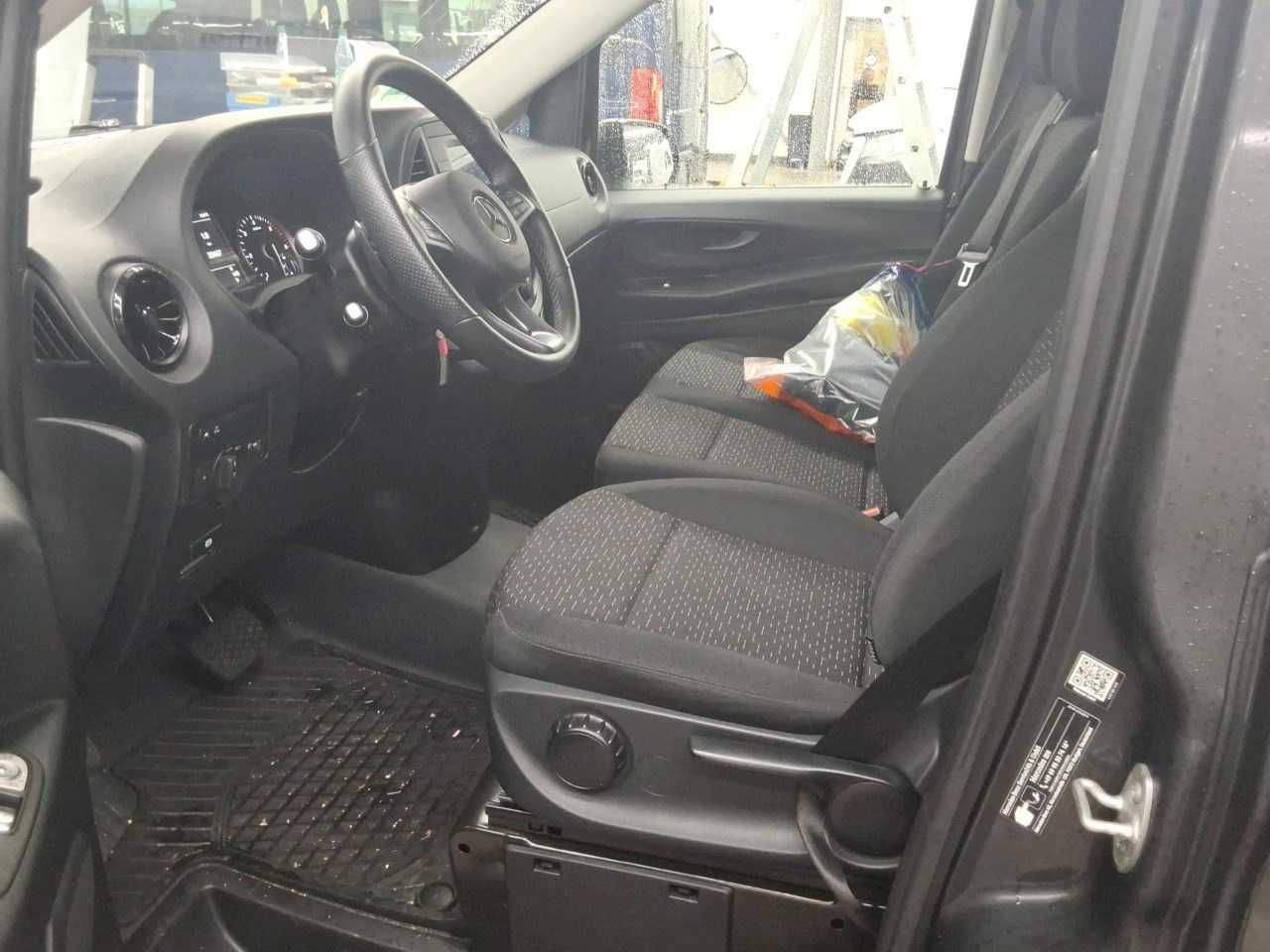 Mercedes-Benz Vito 116 CDI Tourer 2xKlima AHK Kamera Audio40 - Furgoneta de pasajeros: foto 5 Mercedes-Benz Vito 116 CDI Tourer 2xKlima AHK Kamera Audio40 - Furgoneta de pasajeros: foto 5