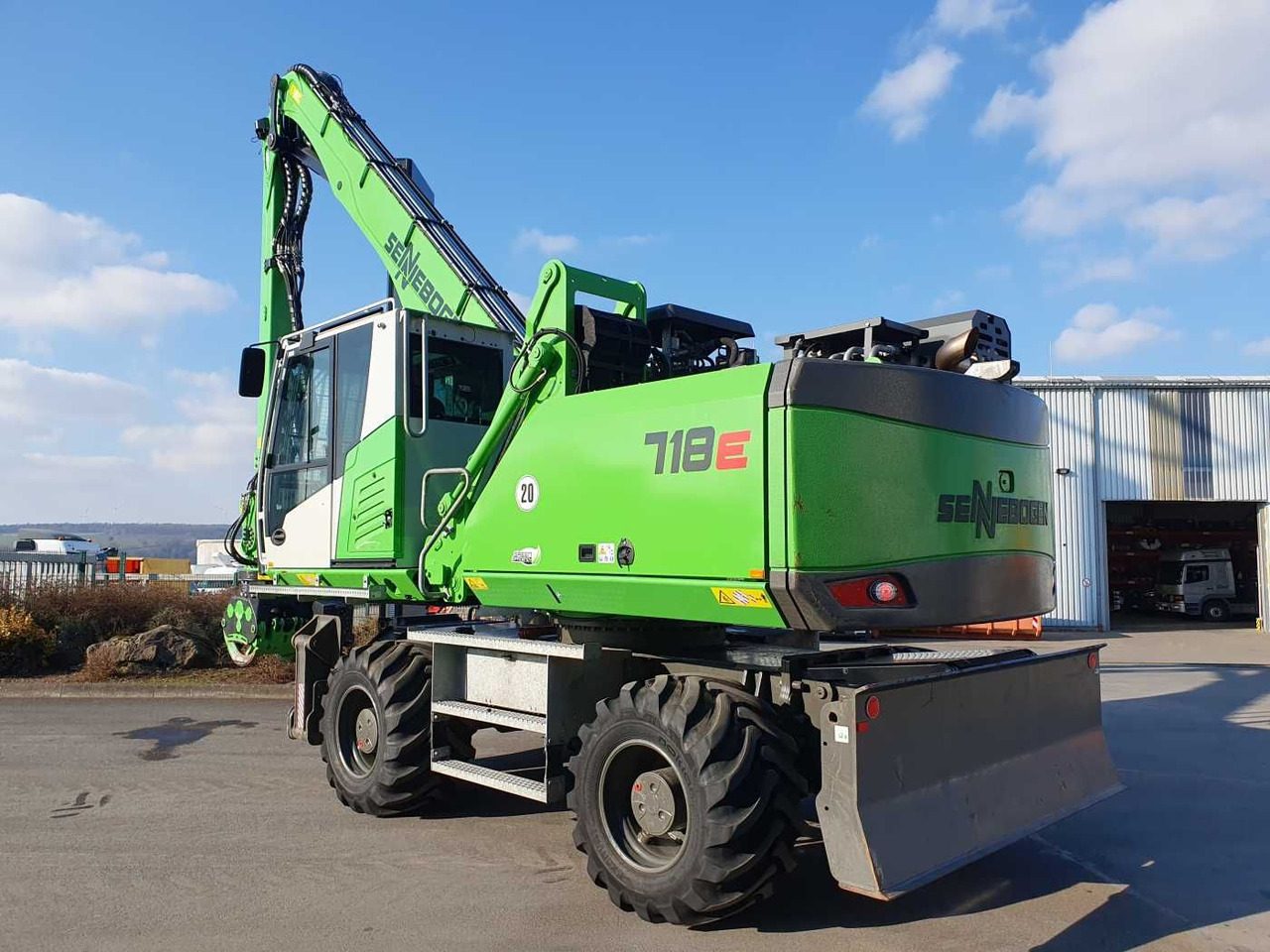 Sennebogen 718 / inkl. Albach Fällzange / nur 2.148h! - Manipulador de materiales: foto 4 Sennebogen 718 / inkl. Albach Fällzange / nur 2.148h! - Manipulador de materiales: foto 4