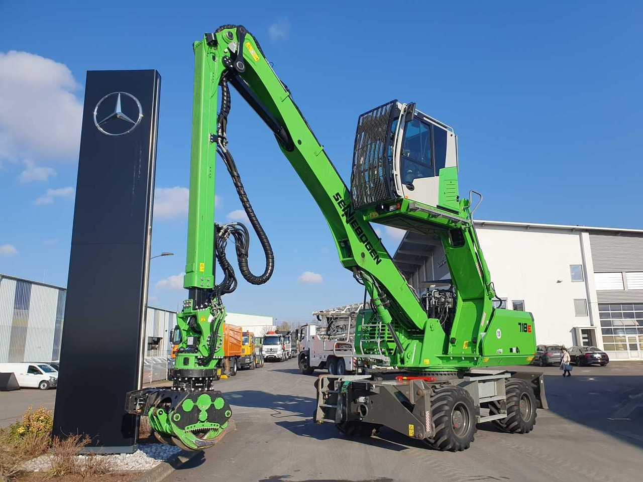 Sennebogen 718 / inkl. Albach Fällzange / nur 2.148h! - Manipulador de materiales: foto 1 Sennebogen 718 / inkl. Albach Fällzange / nur 2.148h! - Manipulador de materiales: foto 1