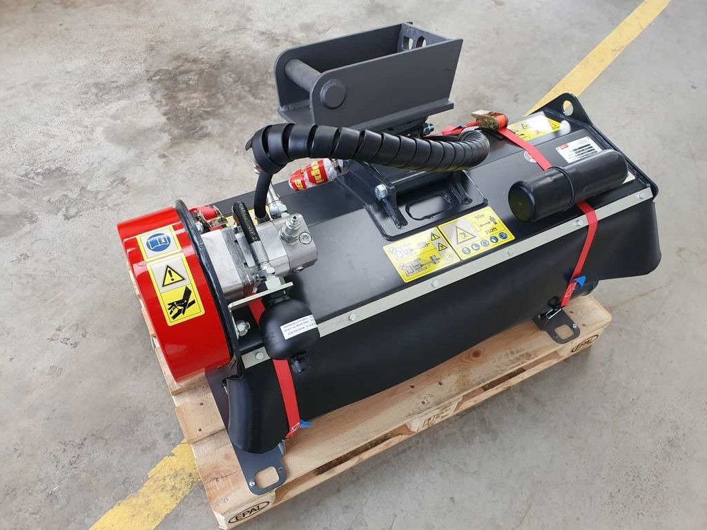 Seppi M. H3 085 / Schlegelmulcher 2-5to lagernd! - Trituradora forestal: foto 4 Seppi M. H3 085 / Schlegelmulcher 2-5to lagernd! - Trituradora forestal: foto 4