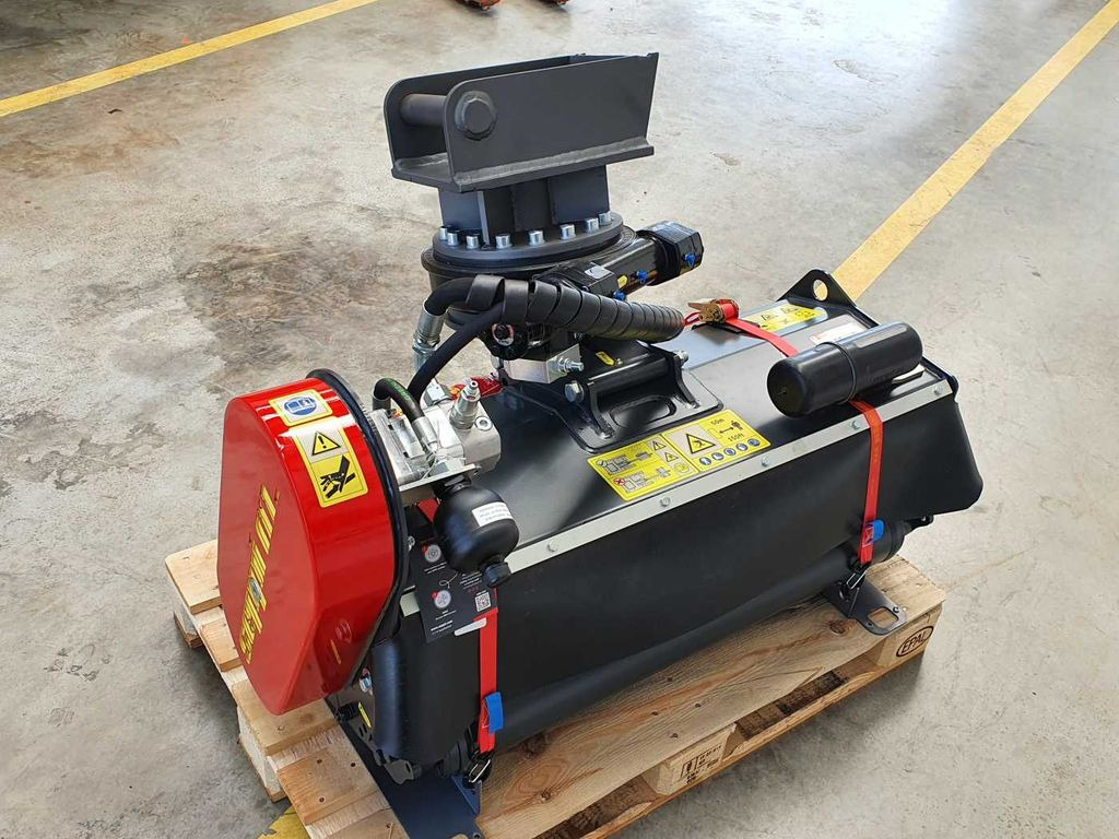 Seppi M. H3 105 /2-5to Mulcher Drehkranz lagernd - Trituradora forestal: foto 4 Seppi M. H3 105 /2-5to Mulcher Drehkranz lagernd - Trituradora forestal: foto 4