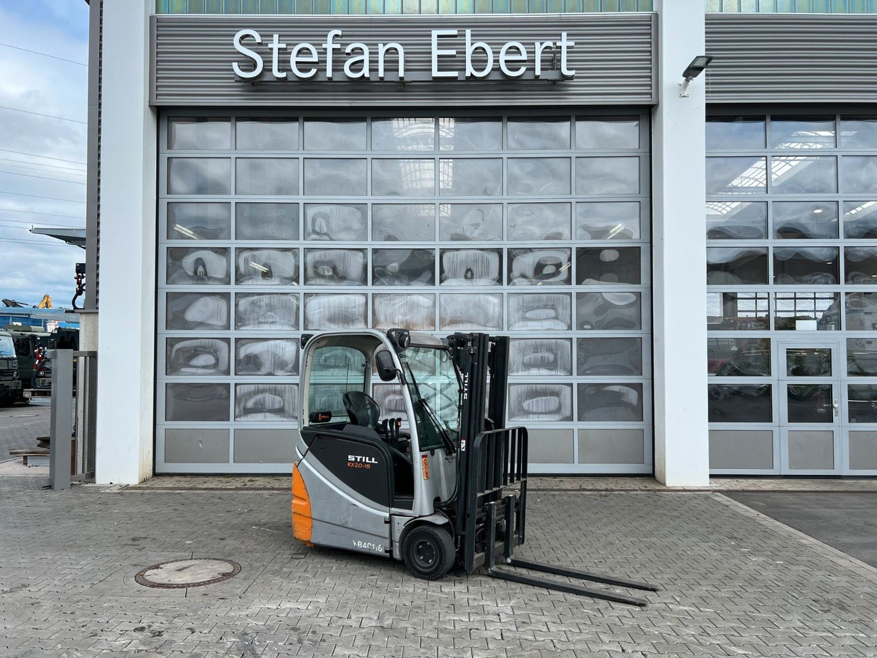 Still RX 20-14 / Triplex: 4,3m / 1.447h / SS / 03.2020 - Carretilla elevadora eléctrica: foto 1 Still RX 20-14 / Triplex: 4,3m / 1.447h / SS / 03.2020 - Carretilla elevadora eléctrica: foto 1