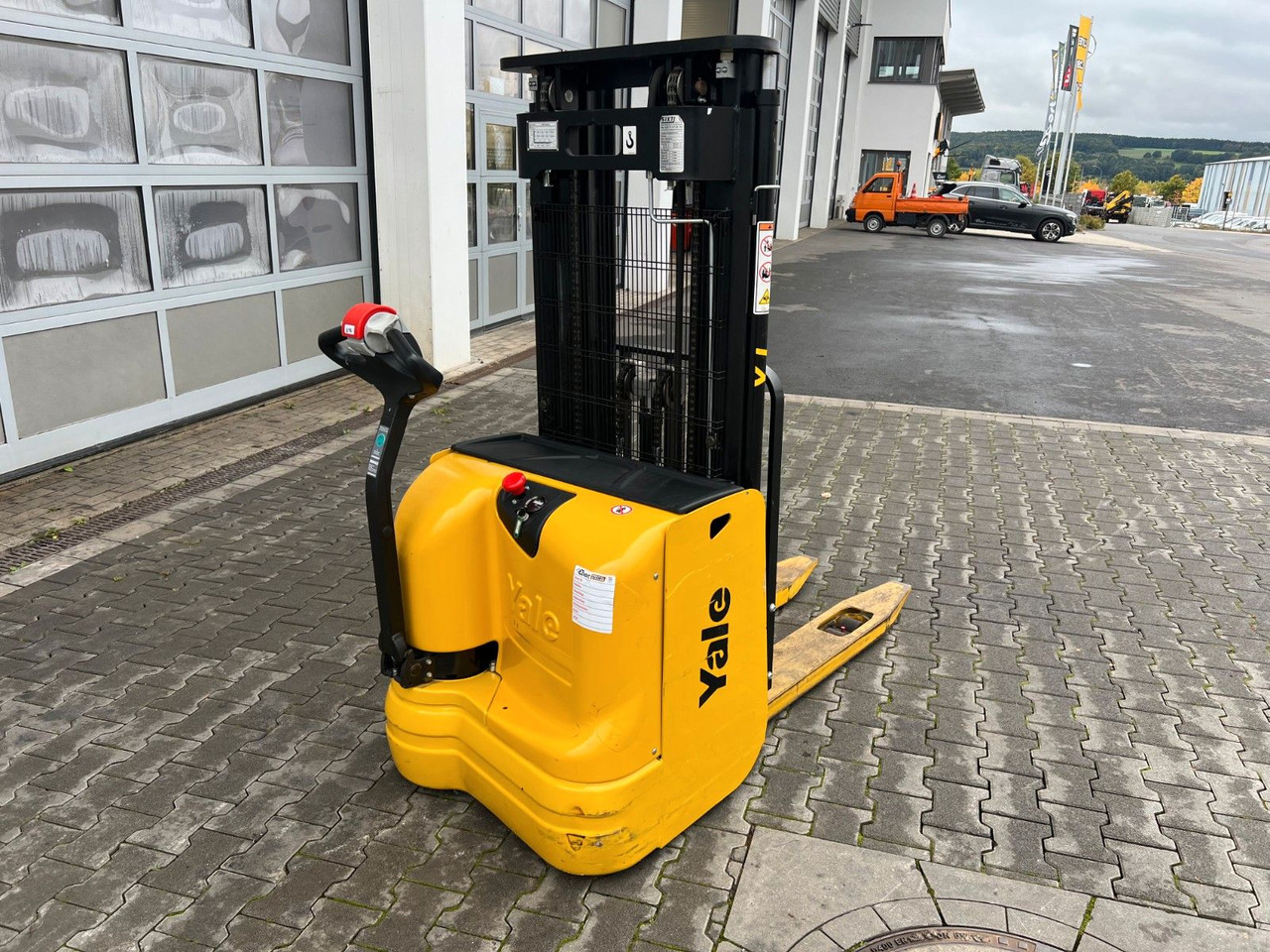 Yale MS 12 AC / Triplex: 4m! / nur 229h! / 2014 - Apilador: foto 4 Yale MS 12 AC / Triplex: 4m! / nur 229h! / 2014 - Apilador: foto 4