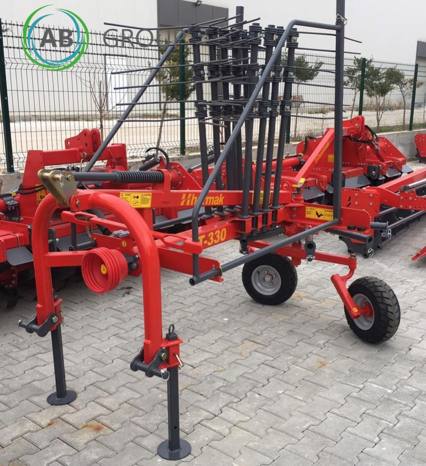 Harmak HT- 330 rotary rake - Henificadora: foto 1 Harmak HT- 330 rotary rake - Henificadora: foto 1