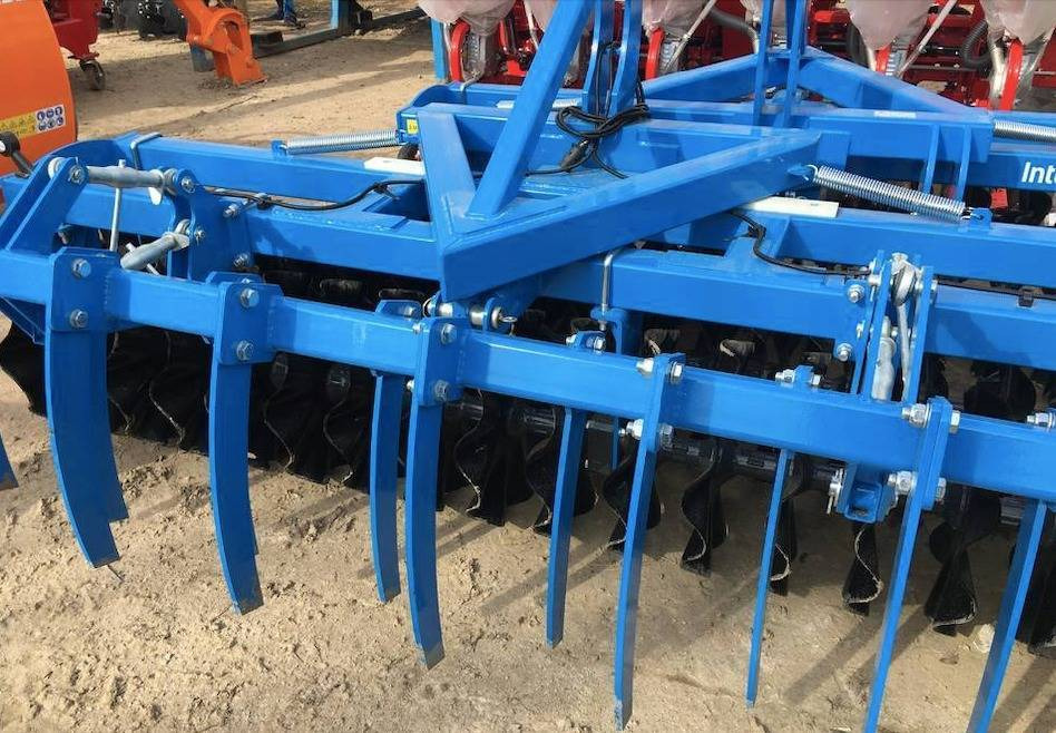 Inter-Tech front disc cultivator 3 m with flat bar drag BAP02 - Rastras: foto 2 Inter-Tech front disc cultivator 3 m with flat bar drag BAP02 - Rastras: foto 2