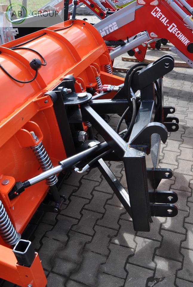 Metal-Technik snow plow 3.0 m category II - Cuchilla quitanieves para Maquinaria agrícola: foto 5 Metal-Technik snow plow 3.0 m category II - Cuchilla quitanieves para Maquinaria agrícola: foto 5
