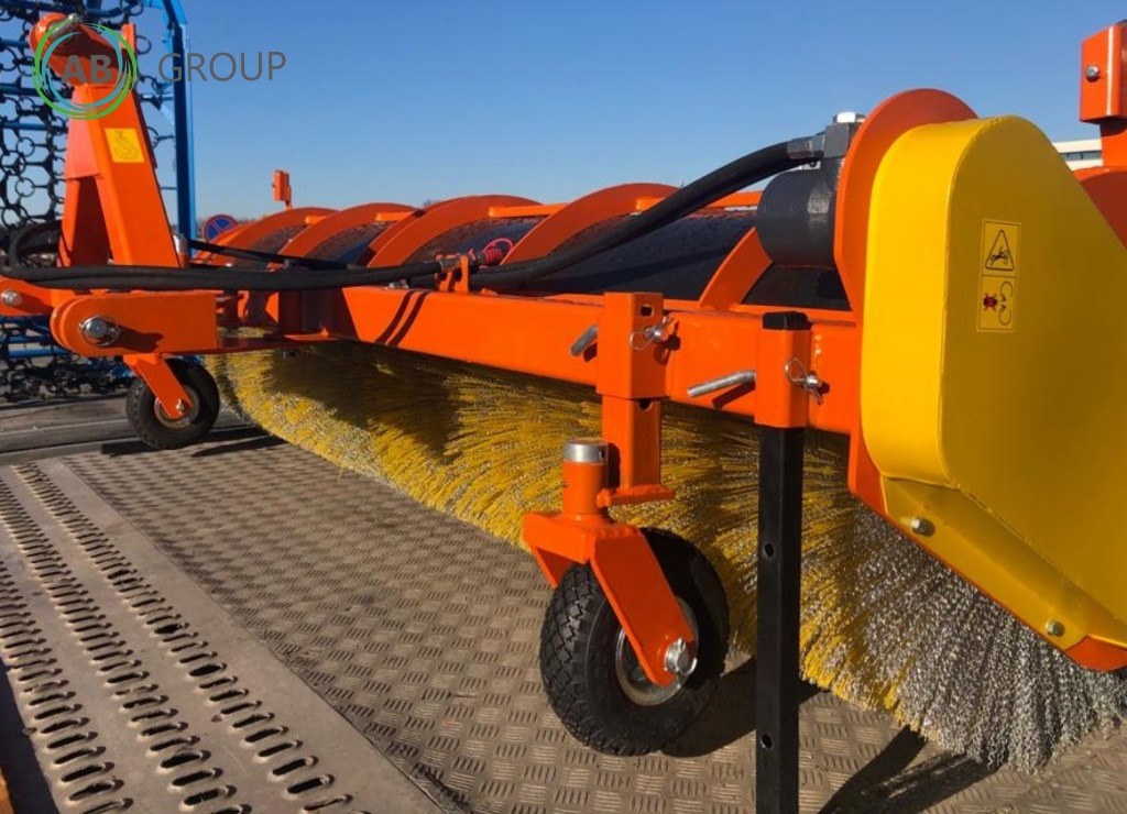 Pomarol tractor sweeper ZS250, 2,5 m - Barredora cucharón para Vehículo municipal: foto 5 Pomarol tractor sweeper ZS250, 2,5 m - Barredora cucharón para Vehículo municipal: foto 5