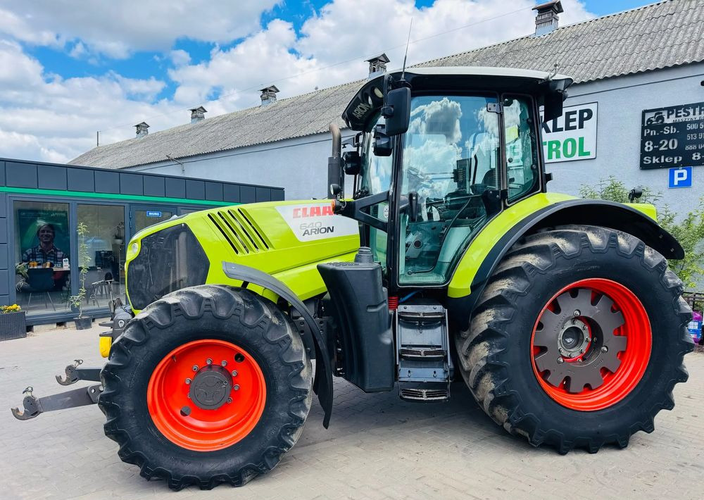 Claas Arion 640 CEBIS - Tractor: foto 3 Claas Arion 640 CEBIS - Tractor: foto 3