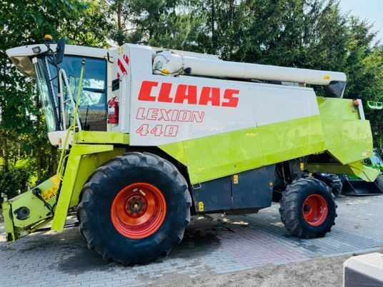 Claas LEXION 440 - Cosechadora de granos: foto 2 Claas LEXION 440 - Cosechadora de granos: foto 2