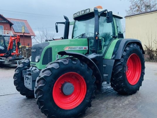 Fendt 820 VARIO TMS - Tractor: foto 1 Fendt 820 VARIO TMS - Tractor: foto 1